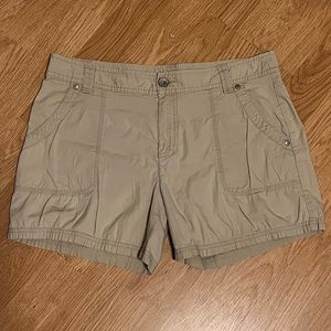 DKNY 98% Cotton Khaki Shorts